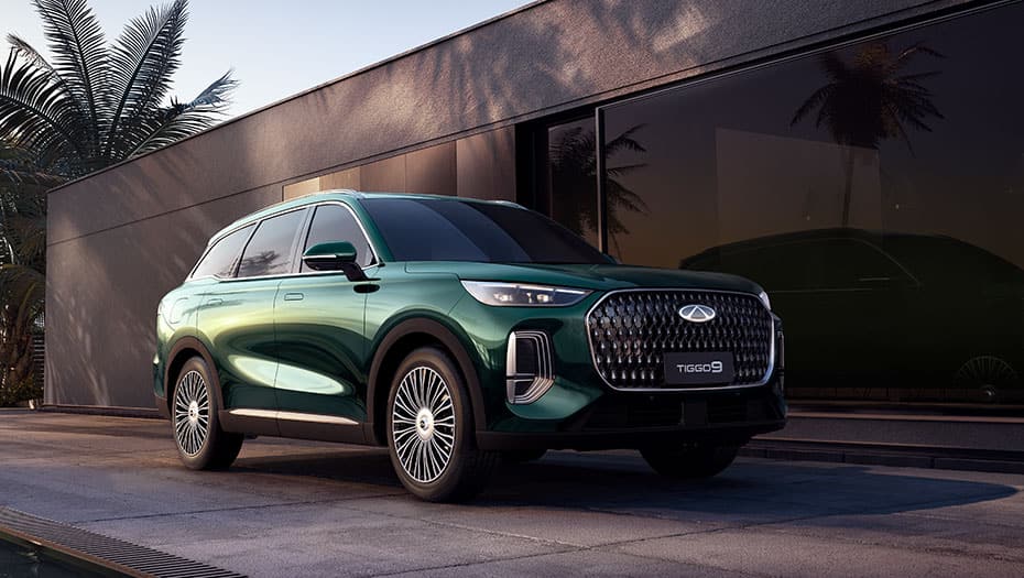 מבט מלפנים על Chery טיגו 9 PHEV, רכב 7 מושביפ פלאג אין הייבריד
